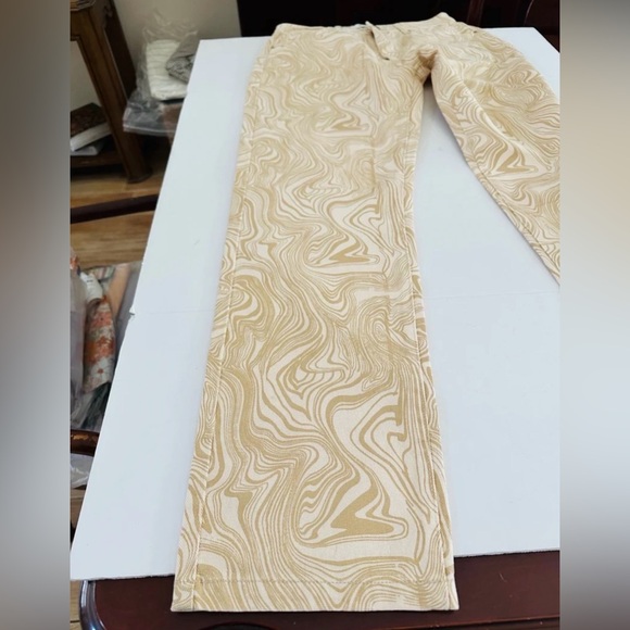 Cotton On Long Straight Jeans in Marble Chalk size 8 - Picture 10 of 10